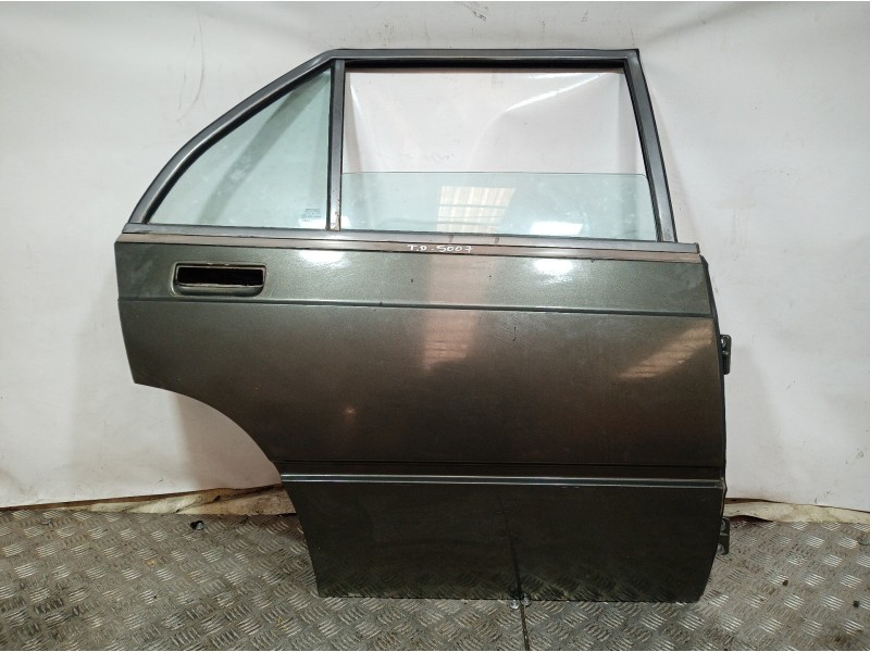 Recambio de puerta trasera derecha para maserati biturbo 425 referencia OEM IAM   