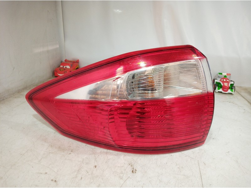 Recambio de piloto trasero izquierdo para ford c-max edition referencia OEM IAM AM5113405BF AM5113405BF AM5113405