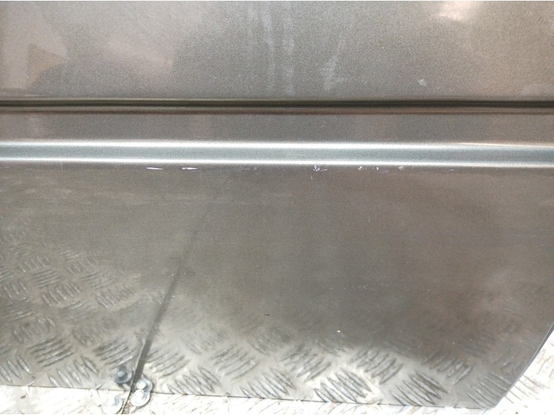 Recambio de puerta trasera derecha para maserati biturbo 425 referencia OEM IAM   