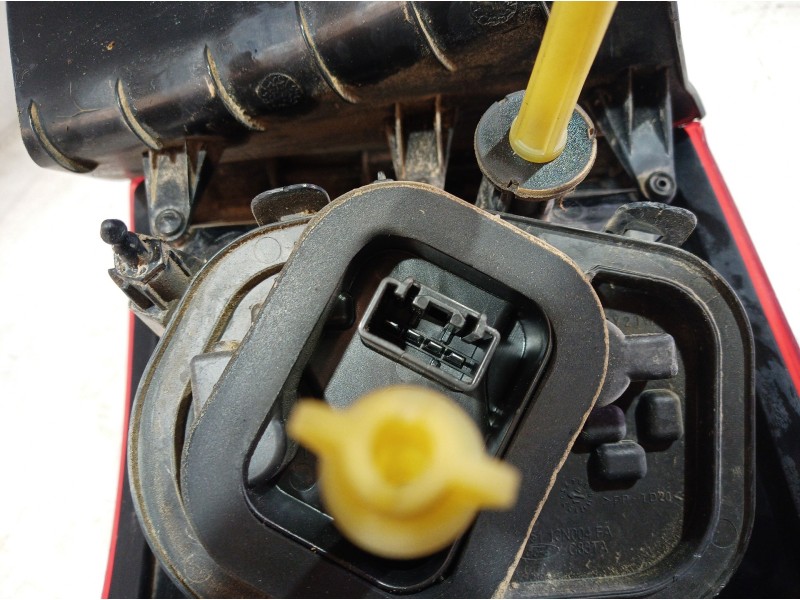 Recambio de piloto trasero izquierdo para ford c-max edition referencia OEM IAM AM5113405BF AM5113405BF AM5113405