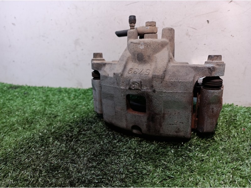 Recambio de pinza freno delantera izquierda para dodge caliber s referencia OEM IAM 5739 5739 5739