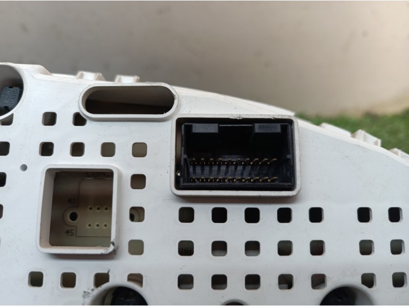 Recambio de cuadro instrumentos para hyundai getz (tb) 1.5 crdi referencia OEM IAM 940051C620 940051C620 940051C620