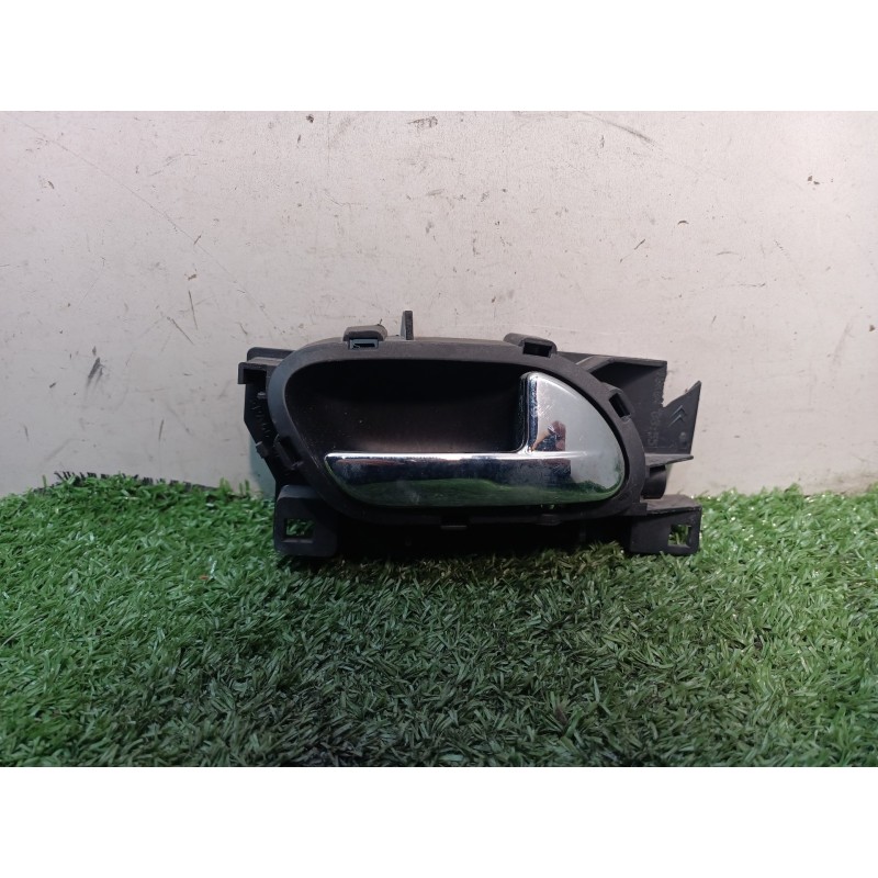 Recambio de maneta interior trasera derecha para citroën c4 berlina lx referencia OEM IAM 100127386 100127386 9643531
