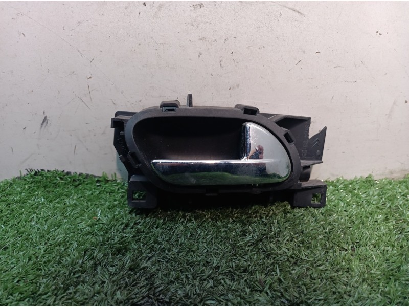 Recambio de maneta interior trasera derecha para citroën c4 berlina lx referencia OEM IAM 100127386 100127386 9643531