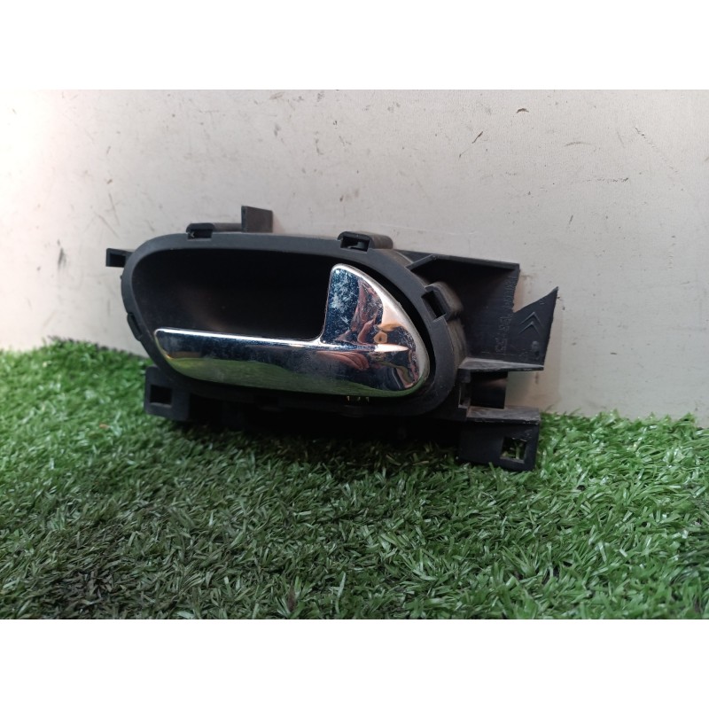 Recambio de maneta interior trasera derecha para citroën c4 berlina lx referencia OEM IAM 100127386 100127386 9643531