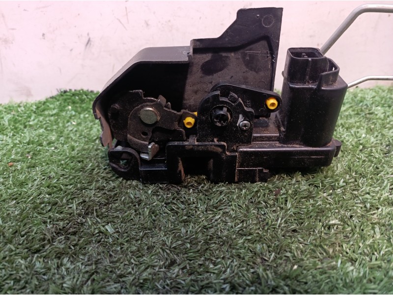 Recambio de cerradura puerta delantera derecha para hyundai getz (tb) 1.5 crdi referencia OEM IAM   