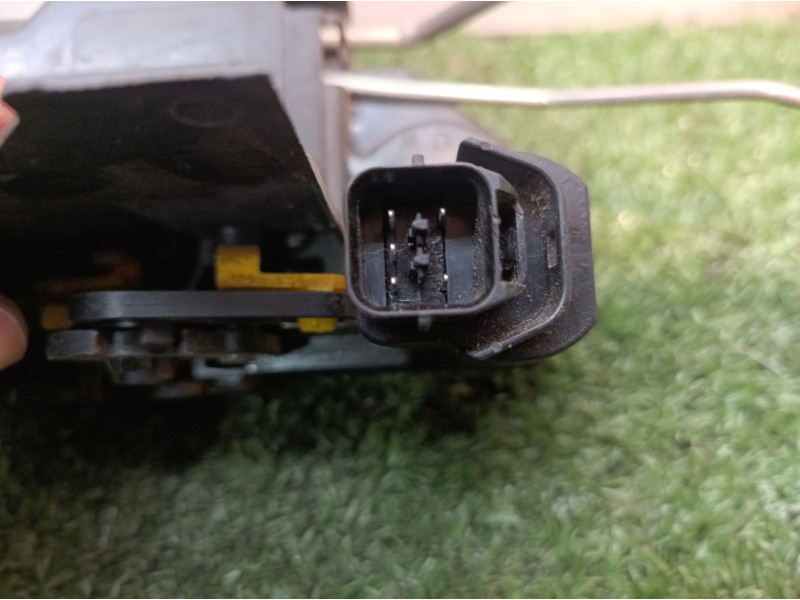 Recambio de cerradura puerta delantera derecha para hyundai getz (tb) 1.5 crdi referencia OEM IAM   