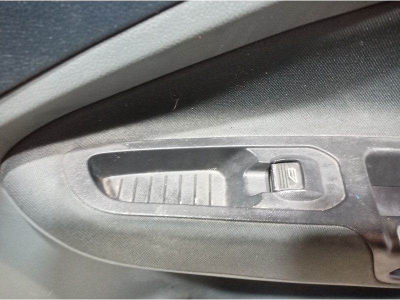 Recambio de guarnecido puerta delantera derecha para ford c-max edition referencia OEM IAM   