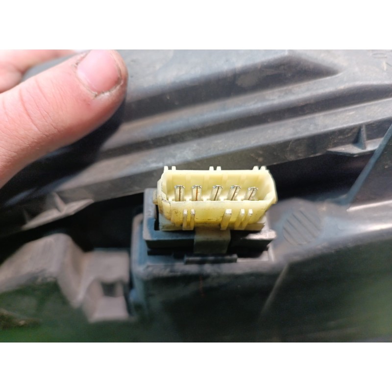 Recambio de faro derecho para citroën xantia berlina 1.8 16v sx referencia OEM IAM 88205034D 88205034D 88205034