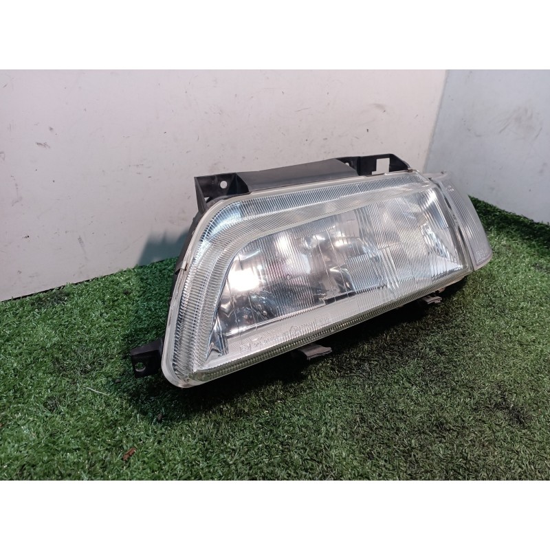 Recambio de faro izquierdo para citroën xantia berlina 1.8 16v sx referencia OEM IAM 88205035G 88205035G 88205035