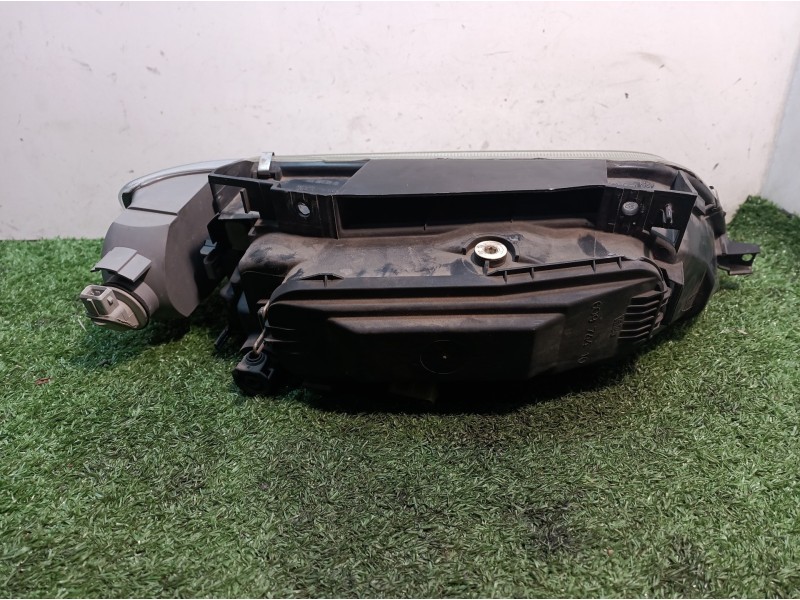 Recambio de faro izquierdo para citroën xantia berlina 1.8 16v sx referencia OEM IAM 88205035G 88205035G 88205035