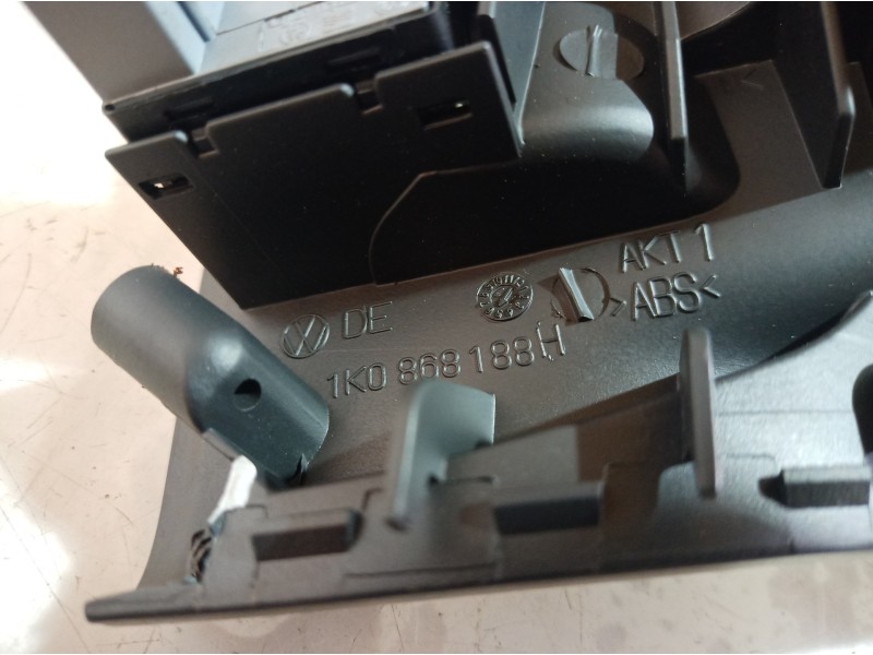 Recambio de mando elevalunas trasero derecho para volkswagen golf v variant (1k5) advance referencia OEM IAM 1K0868188 1K0868188