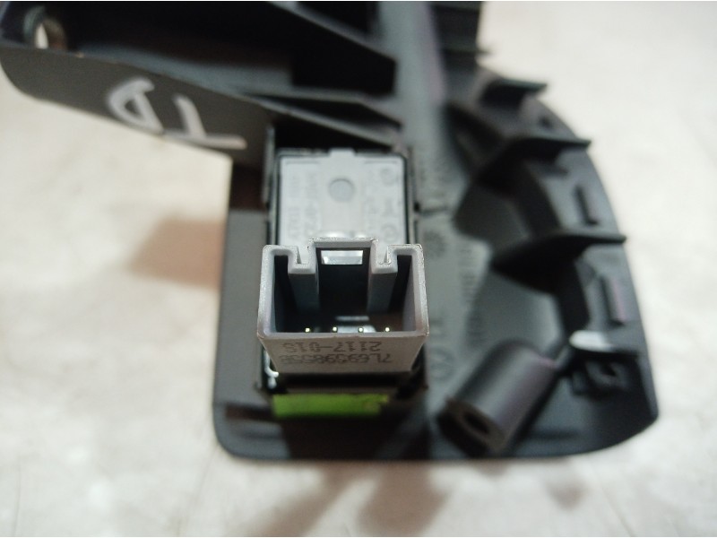 Recambio de mando elevalunas trasero derecho para volkswagen golf v variant (1k5) advance referencia OEM IAM 1K0868188 1K0868188