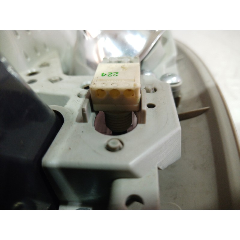 Recambio de luz interior para chrysler voyager (rg) 2.8 crd executive referencia OEM IAM 04685699AC 04685699AC 04685699