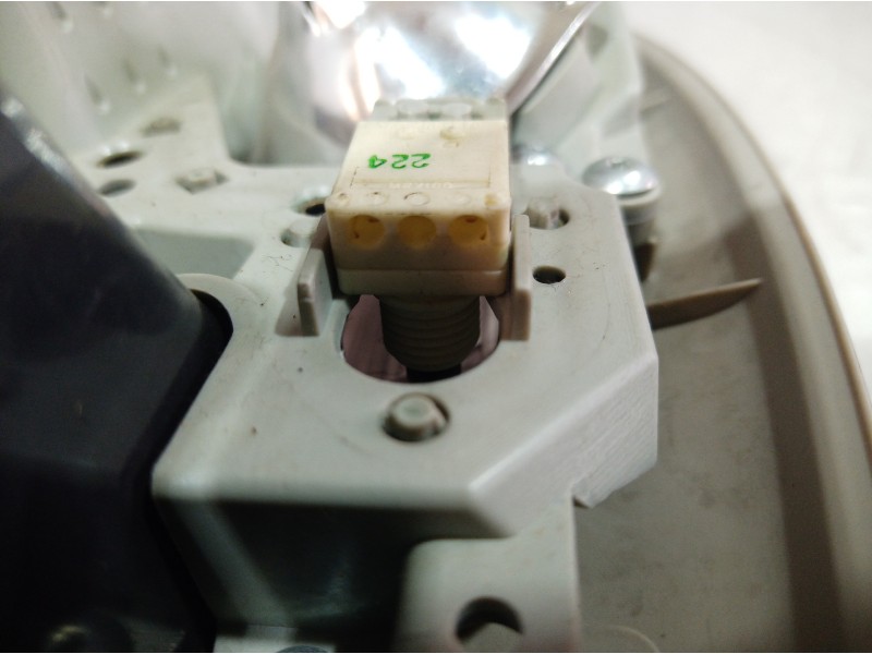 Recambio de luz interior para chrysler voyager (rg) 2.8 crd executive referencia OEM IAM 04685699AC 04685699AC 04685699