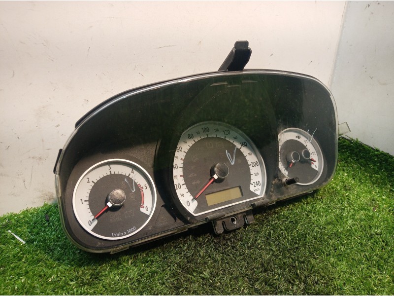 Recambio de cuadro instrumentos para kia cee´d emotion referencia OEM IAM 940031H251 940031H251 940031H251