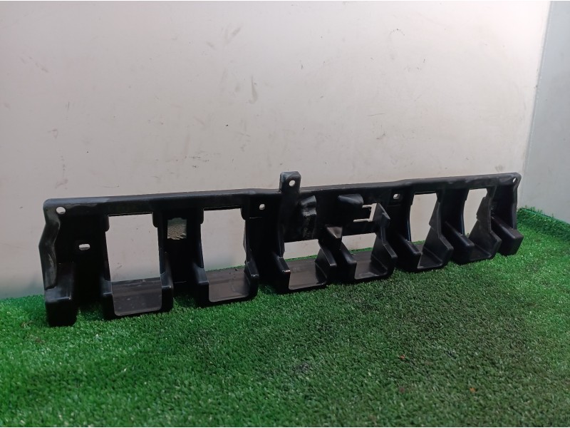 Recambio de molduras traseras para volvo c30 1.6 d drive kinetic referencia OEM IAM 30657221 30657221 30657221