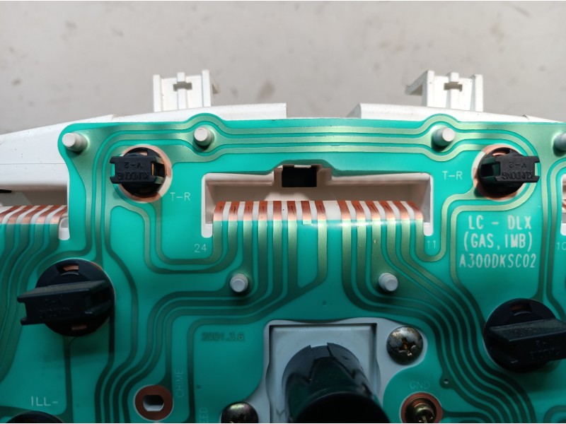 Recambio de cuadro instrumentos para hyundai accent (lc) gl 4p referencia OEM IAM 9400325120 9400325120 9400325120