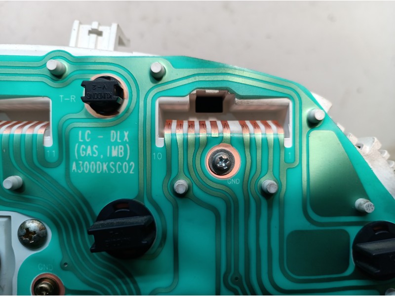 Recambio de cuadro instrumentos para hyundai accent (lc) gl 4p referencia OEM IAM 9400325120 9400325120 9400325120