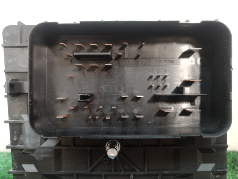 Recambio de caja reles / fusibles para seat altea (5p1) sport referencia OEM IAM 1K0937125 1K0937125 1718307