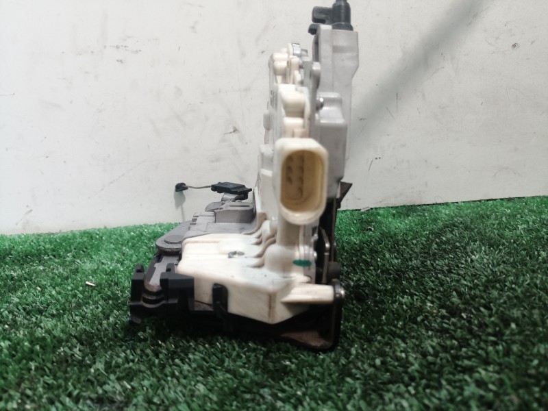 Recambio de cerradura puerta trasera derecha para seat altea (5p1) sport referencia OEM IAM W05P0839012 W05P0839012 W05P0839012