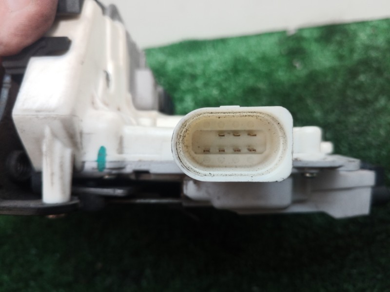 Recambio de cerradura puerta trasera derecha para seat altea (5p1) sport referencia OEM IAM W05P0839012 W05P0839012 W05P0839012