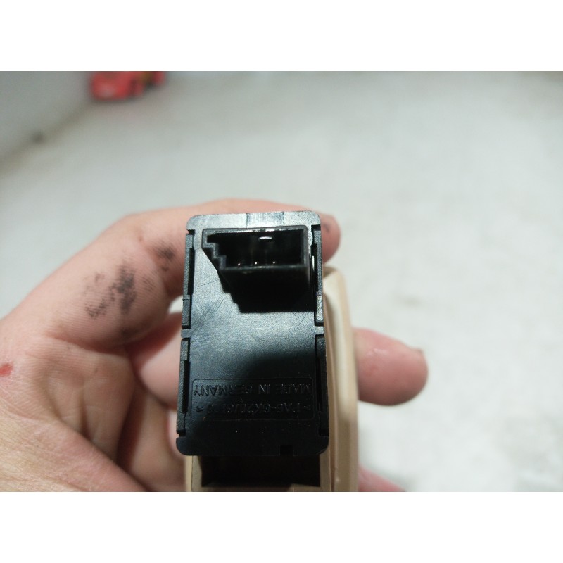 Recambio de mando elevalunas trasero derecho para bmw serie 3 berlina (e90) 316d referencia OEM IAM 6945876 6945876 6945876