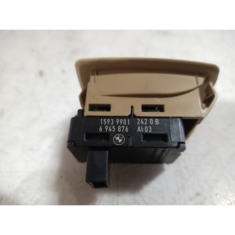 Recambio de mando elevalunas trasero derecho para bmw serie 3 berlina (e90) 316d referencia OEM IAM 6945876 6945876 6945876