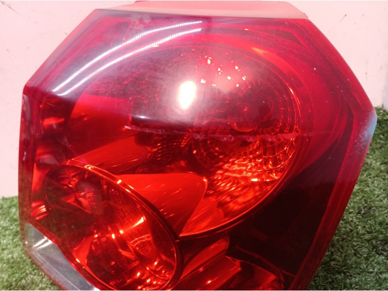 Recambio de piloto trasero derecho para daewoo kalos 1.2 se referencia OEM IAM   