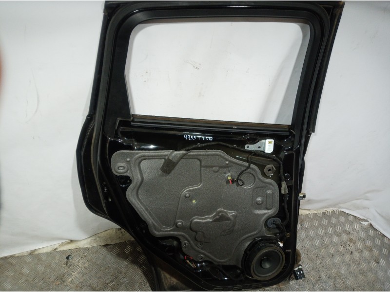 Recambio de puerta trasera izquierda para ford c-max edition referencia OEM IAM   