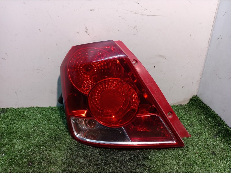 Recambio de piloto trasero izquierdo para daewoo kalos 1.2 se referencia OEM IAM   