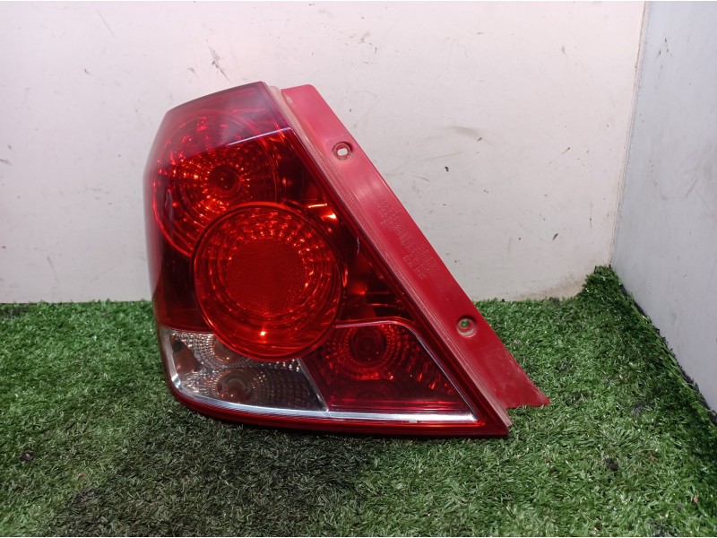 Recambio de piloto trasero izquierdo para daewoo kalos 1.2 se referencia OEM IAM   