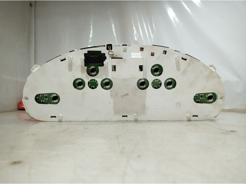 Recambio de cuadro instrumentos para chrysler voyager (rg) 2.8 crd executive referencia OEM IAM R826AH R826AH R826