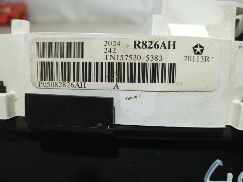 Recambio de cuadro instrumentos para chrysler voyager (rg) 2.8 crd executive referencia OEM IAM R826AH R826AH R826