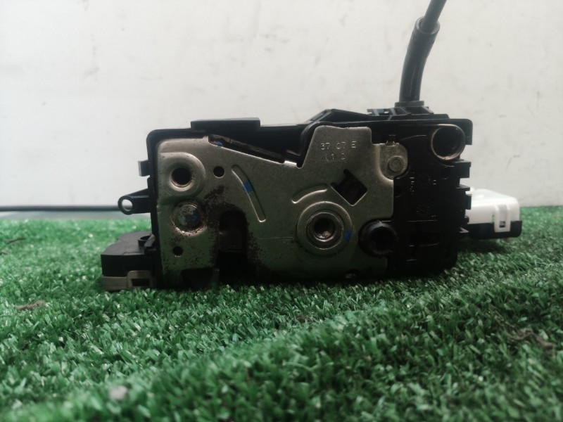 Recambio de cerradura puerta trasera derecha para citroën c4 picasso business class referencia OEM IAM   