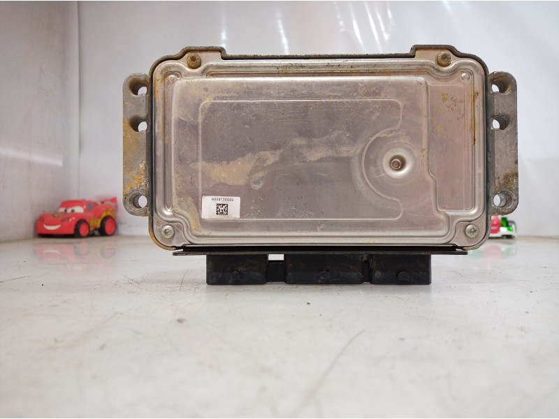 Recambio de centralita motor uce para peugeot 206 berlina referencia OEM IAM 0261208901 0261208901 0261208901