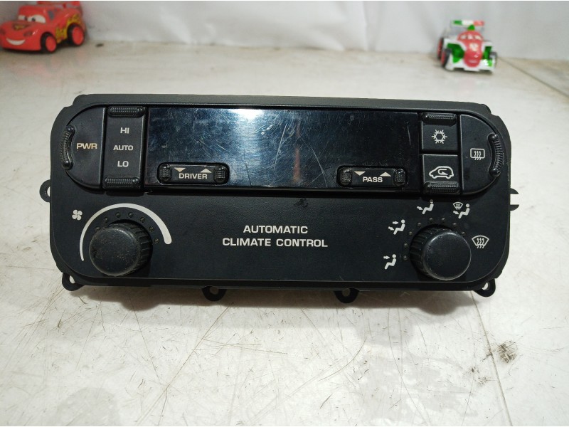 Recambio de mando climatizador para chrysler voyager (rg) 2.8 crd executive referencia OEM IAM P05127379AA P05127379AA P05127379