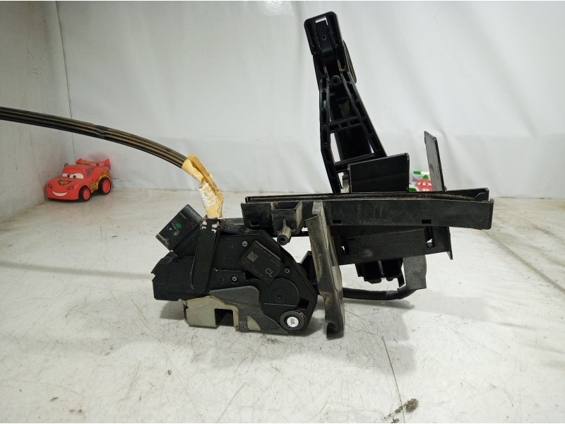 Recambio de cerradura puerta trasera derecha para ford c-max edition referencia OEM IAM AM5AR26412 AM5AR26412 AM5AR26412