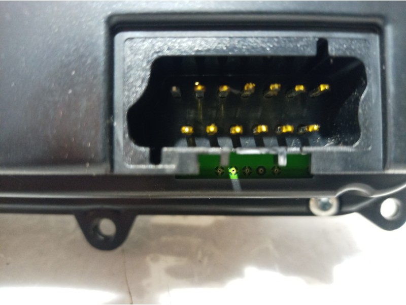 Recambio de mando climatizador para chrysler voyager (rg) 2.8 crd executive referencia OEM IAM P05127379AA P05127379AA P05127379