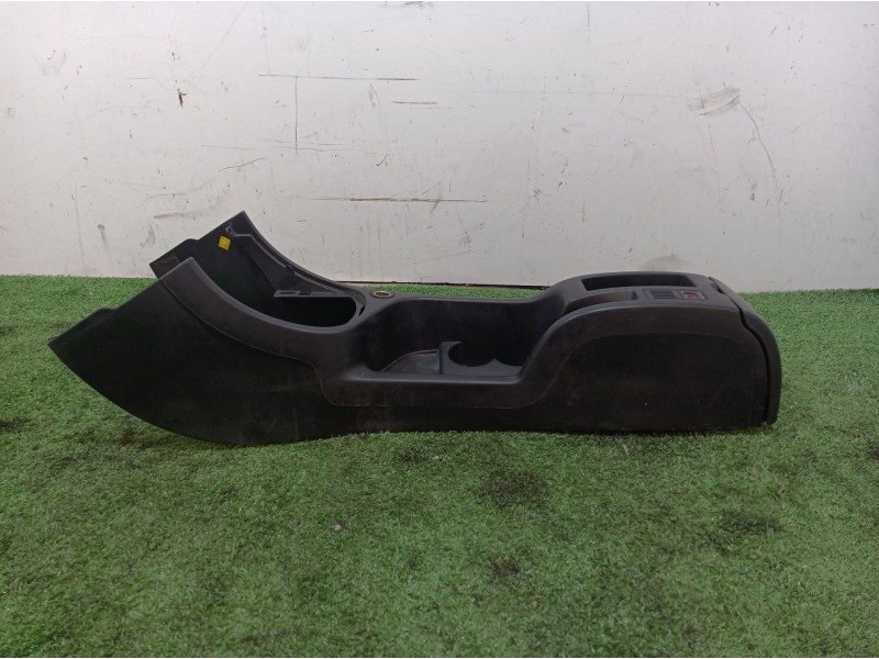 Recambio de consola central tras. para peugeot 307 cc (s2) sport referencia OEM IAM 9634500877 9634500877 9634496677