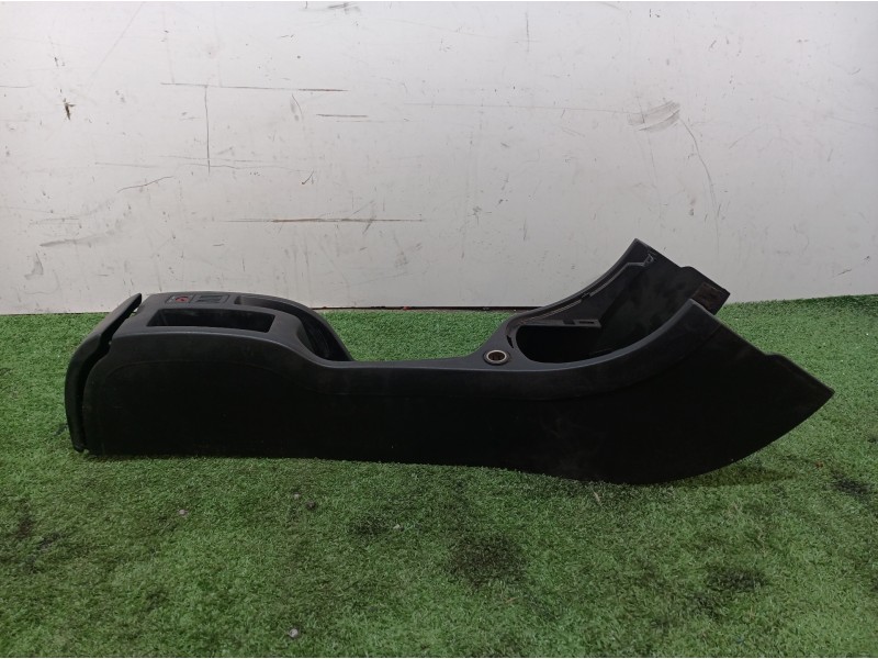 Recambio de consola central tras. para peugeot 307 cc (s2) sport referencia OEM IAM 9634500877 9634500877 9634496677