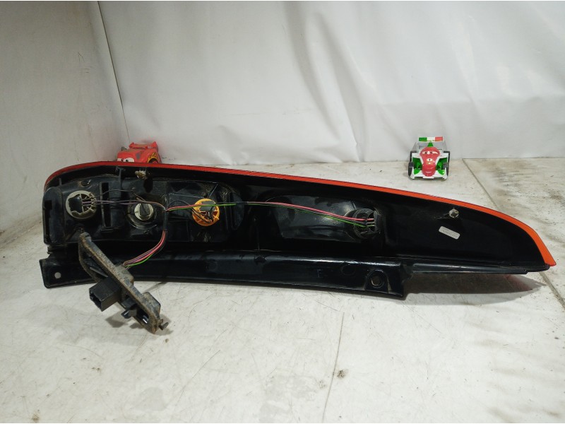 Recambio de piloto trasero derecho para ford fiesta (cbk) referencia OEM IAM 6S6113404 6S6113404 6S6113404