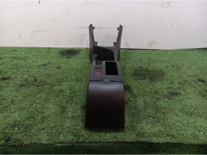 Recambio de consola central tras. para peugeot 307 cc (s2) sport referencia OEM IAM 9634500877 9634500877 9634496677