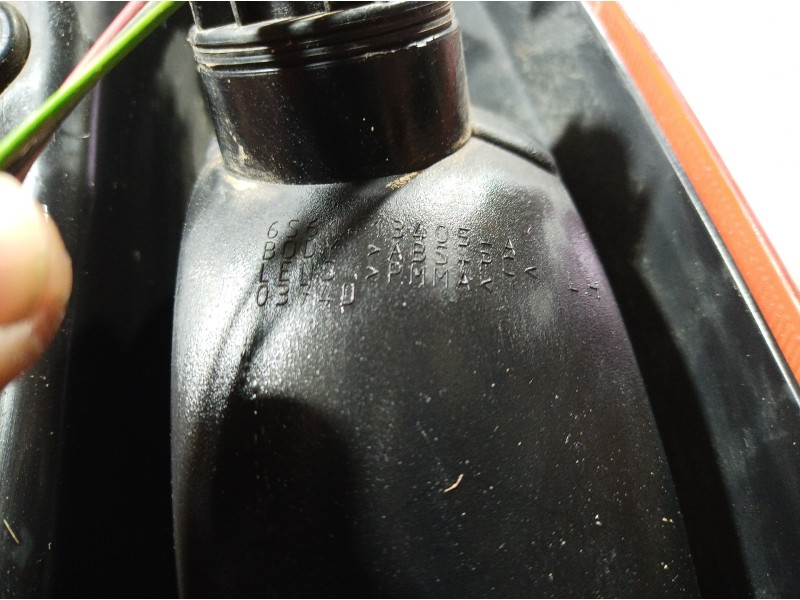 Recambio de piloto trasero izquierdo para ford fiesta (cbk) referencia OEM IAM 6S6113405 6S6113405 6S6113405