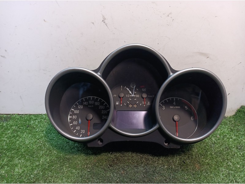 Recambio de cuadro instrumentos para alfa romeo 147 (190) 1.9 jtd cat referencia OEM IAM 110008953007 110008953007 735290181