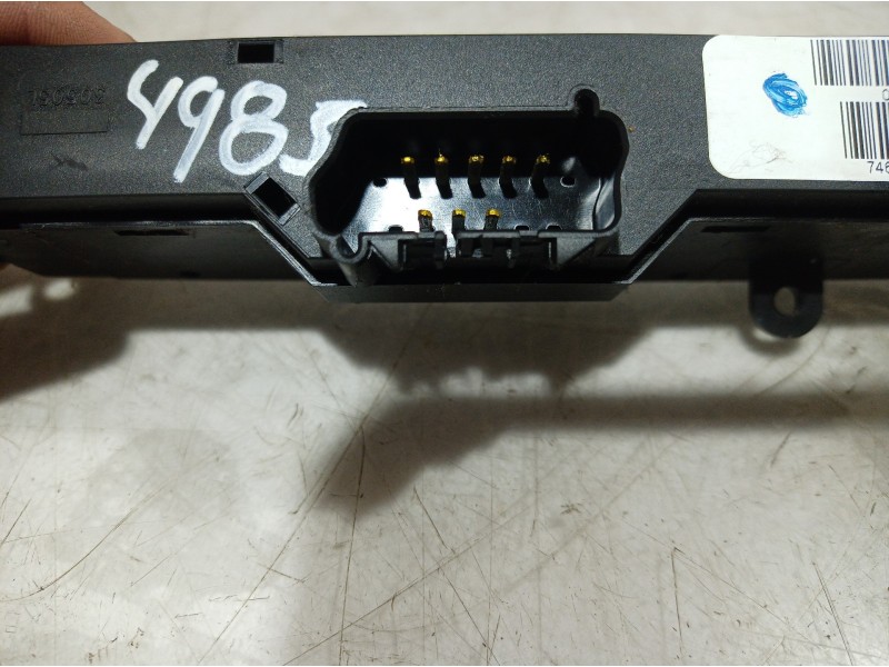 Recambio de warning para chrysler voyager (rg) 2.8 crd executive referencia OEM IAM 04685842AA 04685842AA 04685842