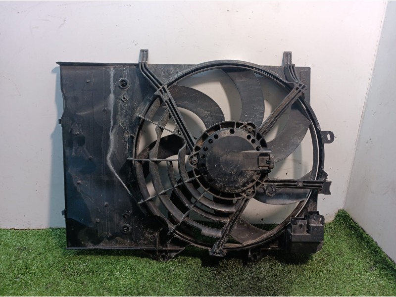 Recambio de electroventilador para peugeot 208 active referencia OEM IAM 9801666680 GMV140 T300093A