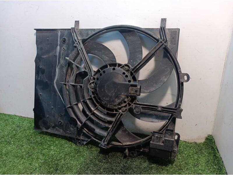 Recambio de electroventilador para peugeot 208 active referencia OEM IAM 9801666680 GMV140 T300093A