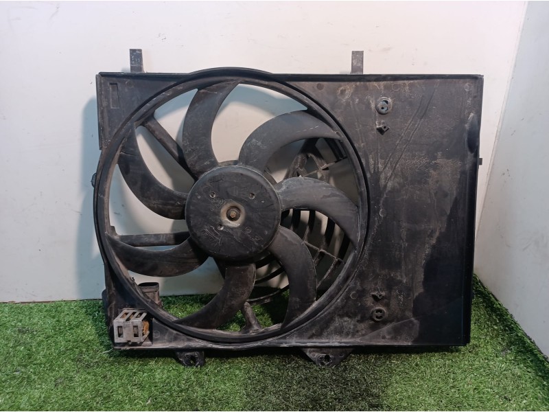 Recambio de electroventilador para peugeot 208 active referencia OEM IAM 9801666680 GMV140 T300093A