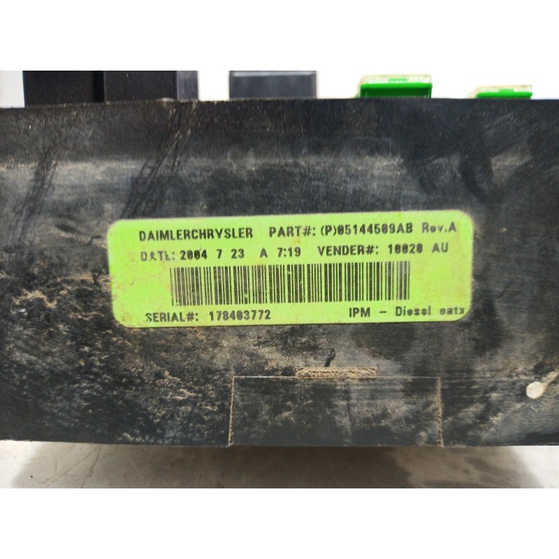 Recambio de caja reles / fusibles para chrysler voyager (rg) 2.8 crd executive referencia OEM IAM P05144509AB P05144509AB P05144